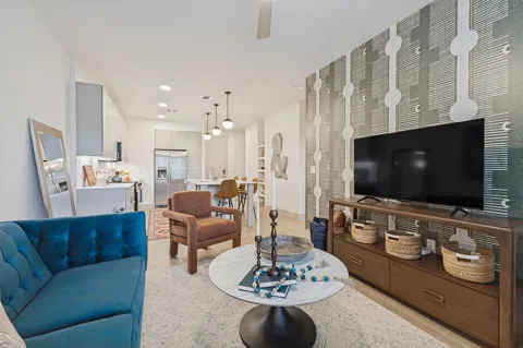 1506 Prairie Avenue #209
