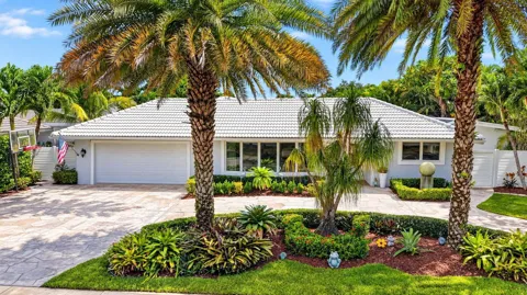 330 SW 75th Avenue