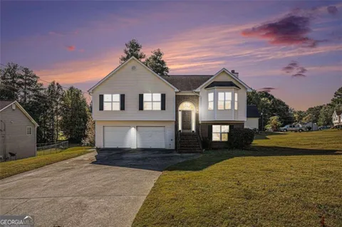 2733 Cedar Tree Lane