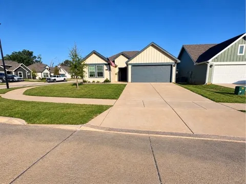 192 Hunters Way