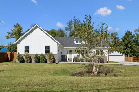 352 Bellevue Rd S