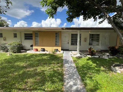 3033 NW 43rd Ave #102