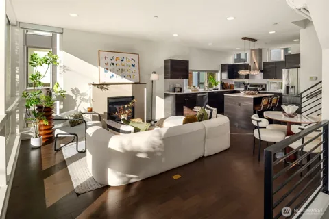 1140 10th Avenue E #B