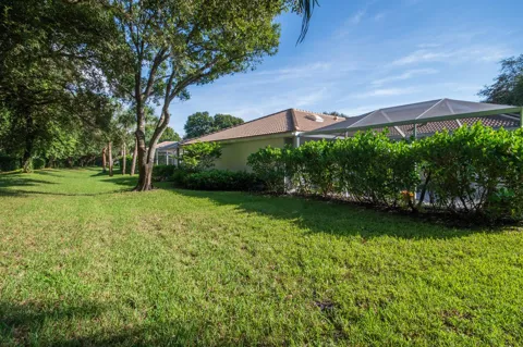 8704 CHAPMAN OAK COURT