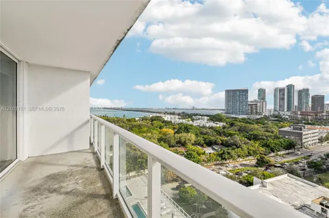 4250 Biscayne Blvd #1516