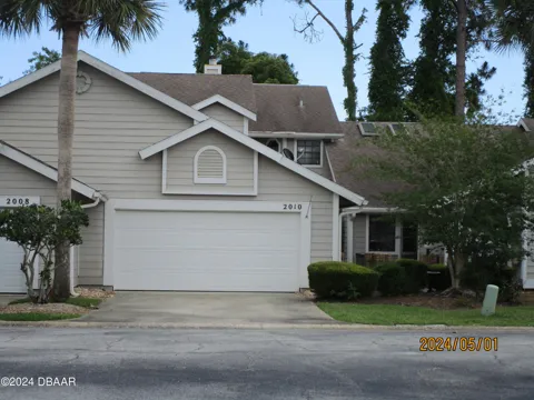 2010 Cornell Place #38