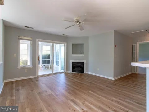 159 LAKESIDE DRIVE