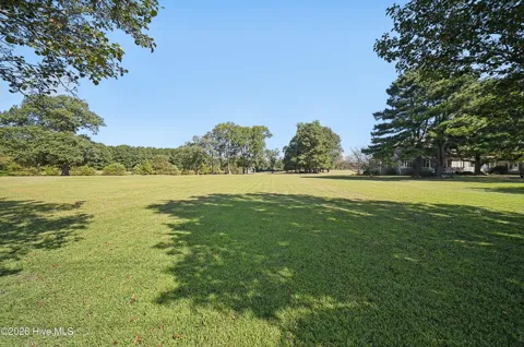 1045 Soundside Road