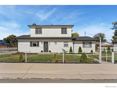 201 E 4th Avenue