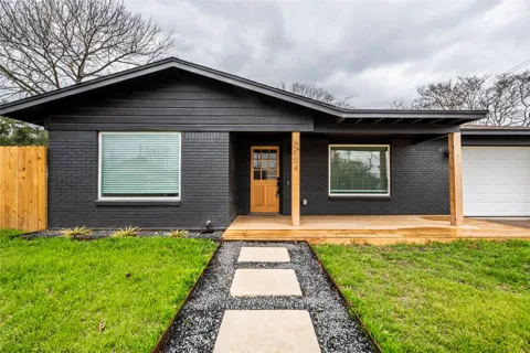 7104 Twin Crest Drive