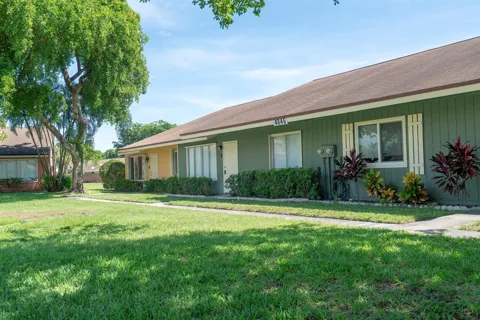 4846 ORLEANS COURT #B