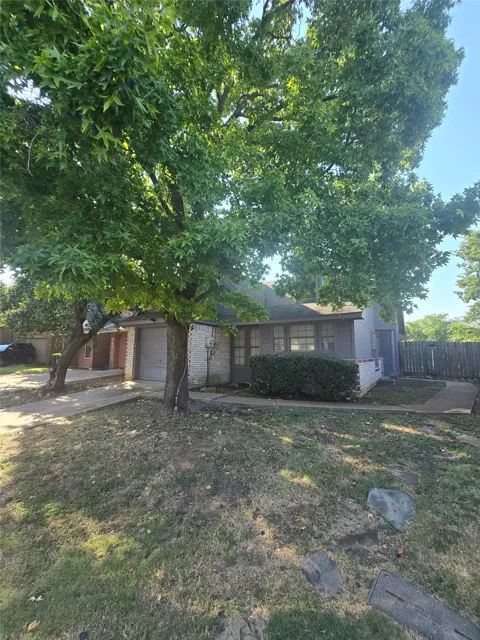 919 Gaynor Avenue