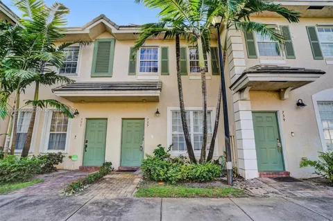 757 NW 42nd Ave #1
