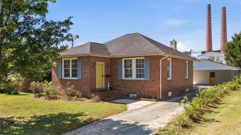 21 Poplar Street NE