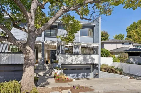671 Fox Court
