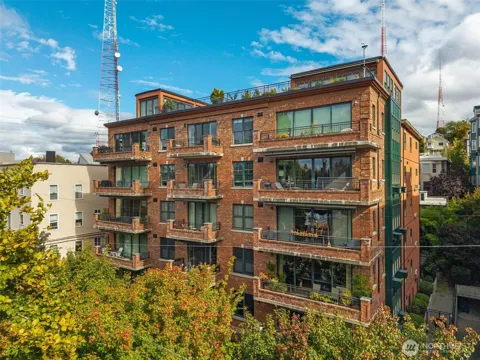 1414 1st Avenue W #403