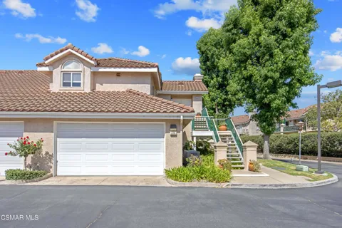 275 Ridgeton Lane #B