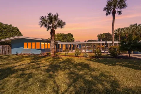 4501 E COUNTRY CLUB CIRCLE