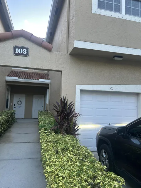 103 Lighthouse Circle #G