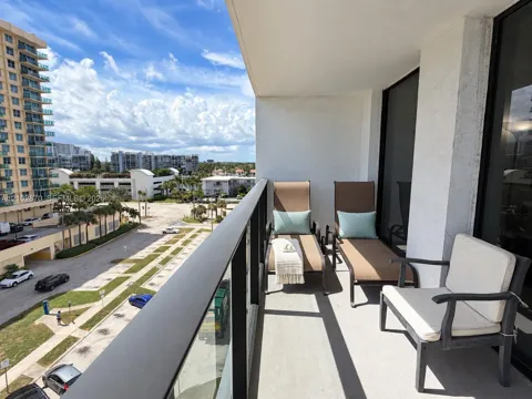 2301 S Ocean Dr #607