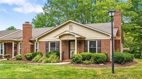 10 Prairie Trail #D