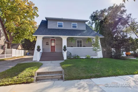 1242 Fisk Road SE