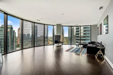 1409 Post Oak Boulevard #1804