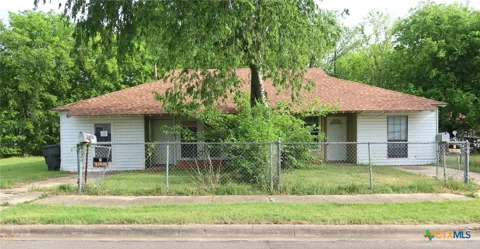 1806 Fairview Drive
