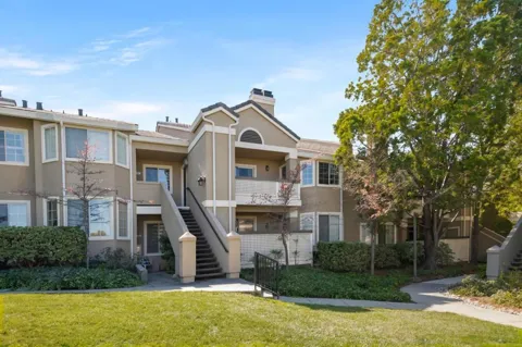 892 Goose Lake Court