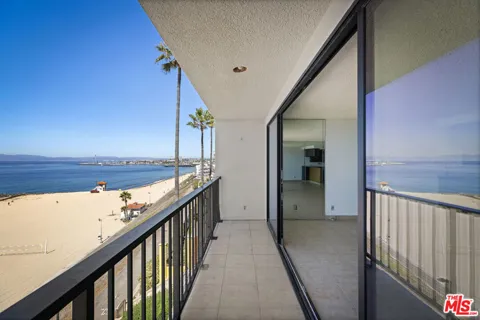 721 Esplanade #306