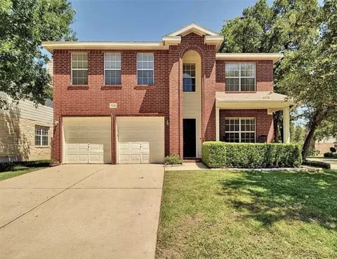 1201 Heritage Hill Cove