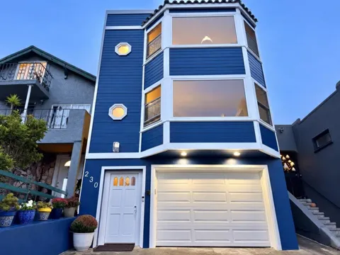 230 Curtis Street