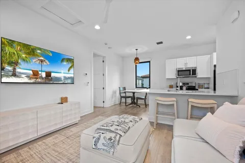 13100 Alton Road