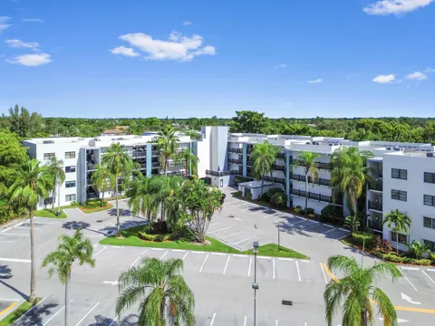 1021 Mockingbird Lane #415