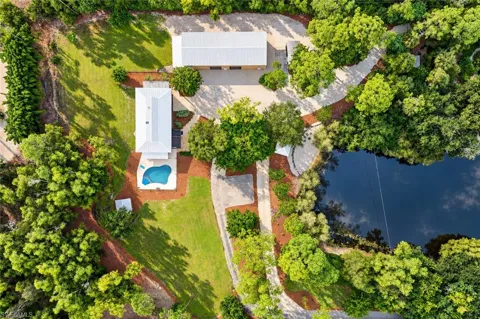 5710 Autumn Oaks Lane
