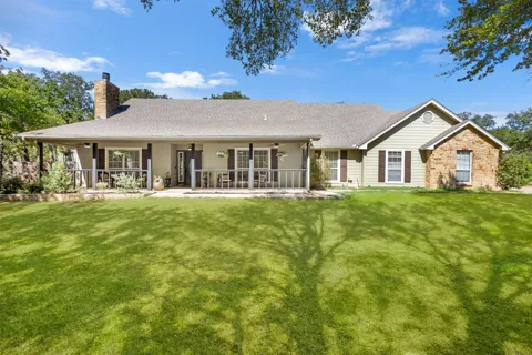 512 Post Oak Drive