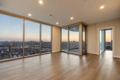 1711 Allen Parkway #2403