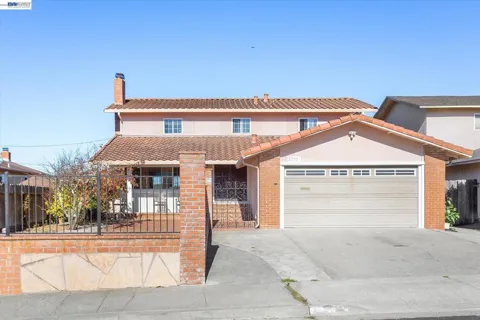 2775 Tipperary Ave