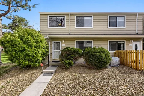 6720 E Mississippi Avenue #B