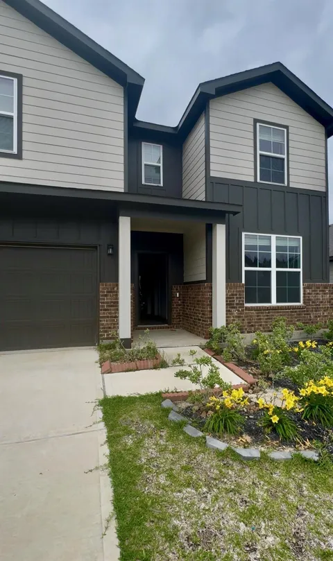 25058 Pomegranate Place
