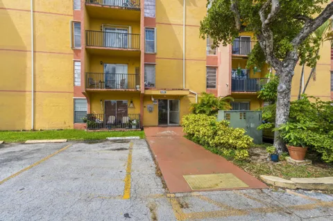 4707 NW 7th Street #110-8