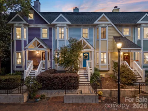 322 W 10th Street