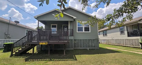 718 E Columbus Drive