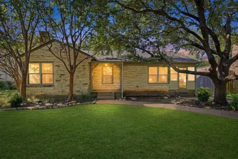 2307 Lawndale Drive