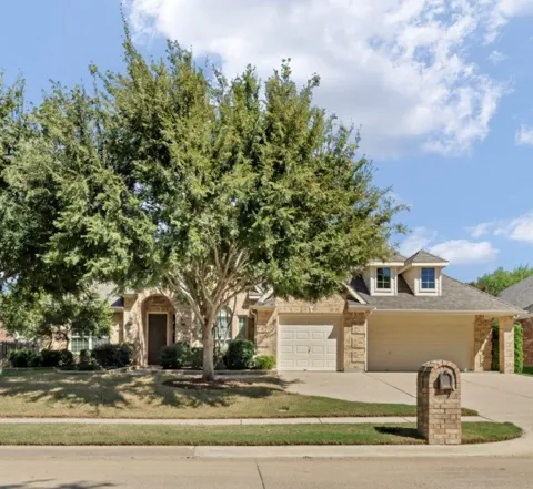 1302 Rosebriar Lane