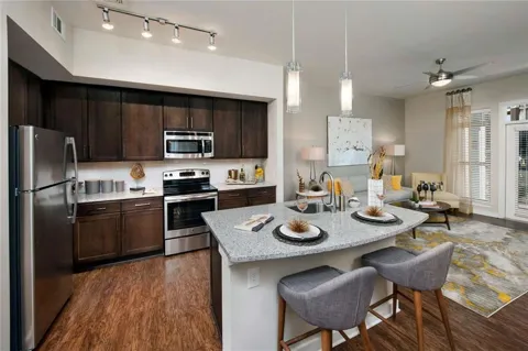 400 Belmont Place #2113