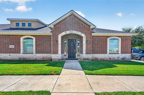 3600 Eldorado Parkway #3