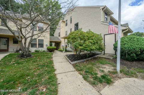 804 Violet Lane
