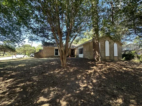 5027 Hearthstone Drive