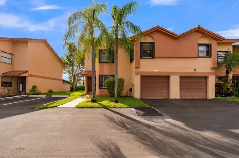 942 SW 113th Terrace